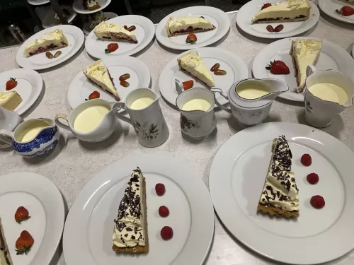 luxury banana banoffee desert